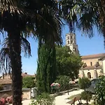 Ancien Presbytere Au Coeur Du Village Mauvezin (Gers)