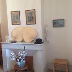 Ancien Presbytere Au Coeur Du Village * Mauvezin (Gers)