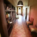 Ancien Presbytere Au Coeur Du Village Mauvezin (Gers)