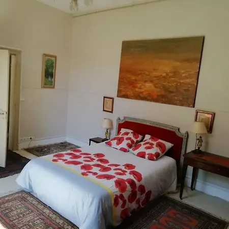 Ancien Presbytere Au Coeur Du Village *