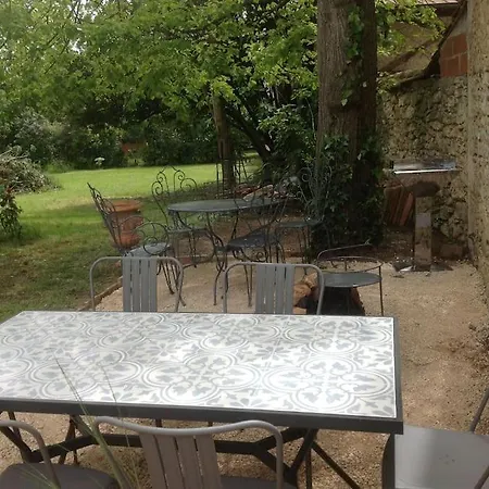 Ancien Presbytere Au Coeur Du Village *