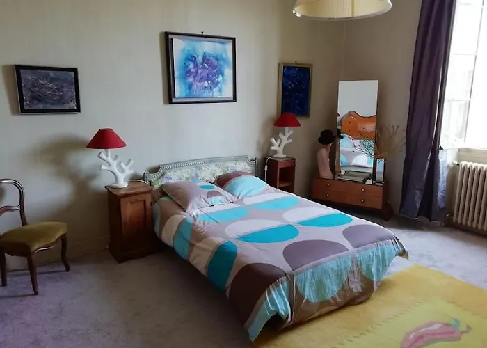 Ancien Presbytere Au Coeur Du Village * Mauvezin (Gers)