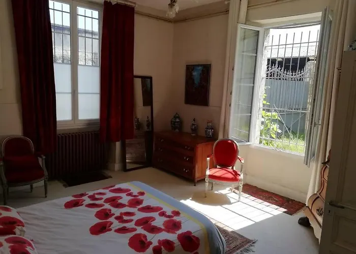 Ancien Presbytere Au Coeur Du Village