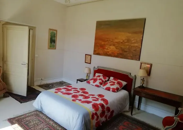 Ancien Presbytere Au Coeur Du Village *