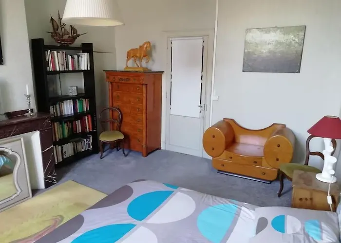 度假居 Ancien Presbytere Au Coeur Du Village *