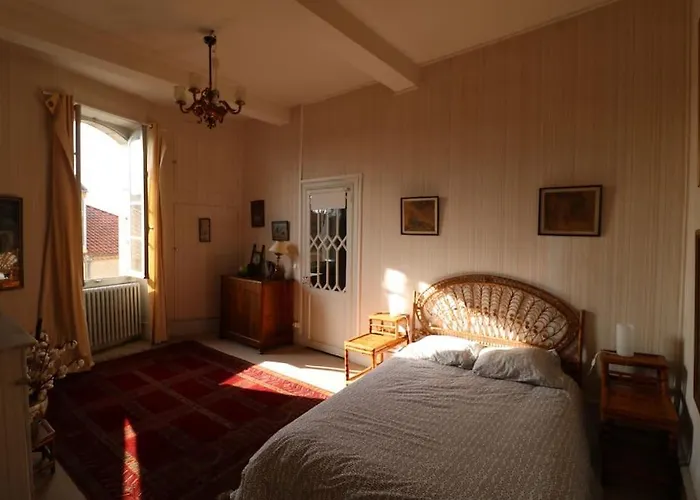 Ancien Presbytere Au Coeur Du Village * Mauvezin (Gers)