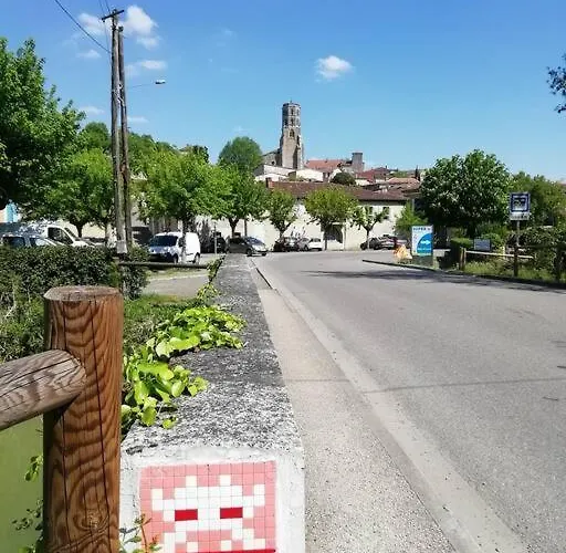 度假居 Ancien Presbytere Au Coeur Du Village