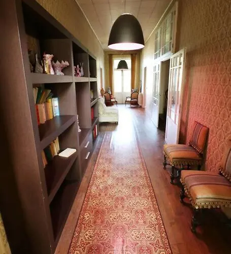 Ancien Presbytere Au Coeur Du Village Mauvezin (Gers)