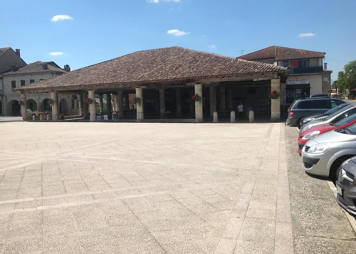 度假居 Ancien Presbytere Au Coeur Du Village Mauvezin (Gers)